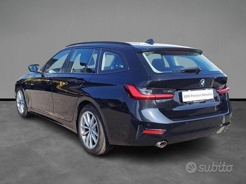 Usata BMW 318 Efficient Dynamics 150 CV (110 kW) 2020 Nero / pastello Station wagon
