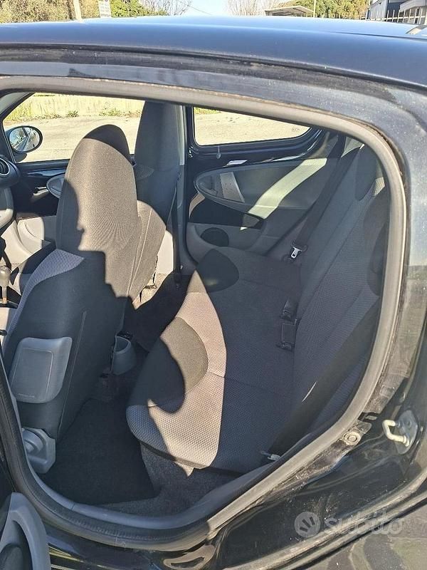 Usata Toyota Aygo 68 CV (50 kW) 2008 Nero Utilitaria