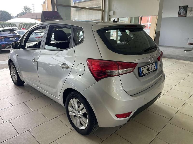 Usata Hyundai ix20 Comfort 90 CV (66 kW) 2014 Argento Utilitaria