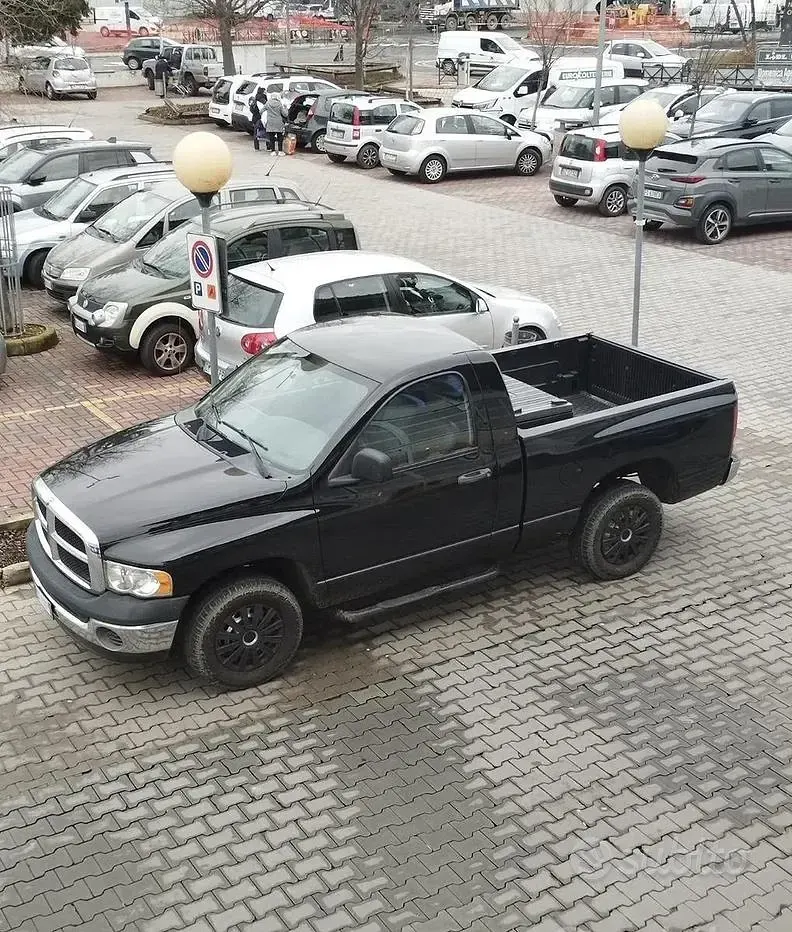 Usata Dodge Ram 2005 Nero Pick-up