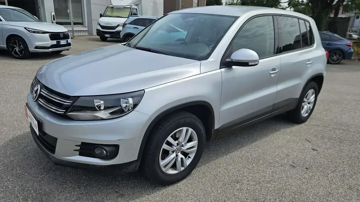 Usata VW Tiguan Trendline 122 CV (89 kW) 2012 Argento SUV