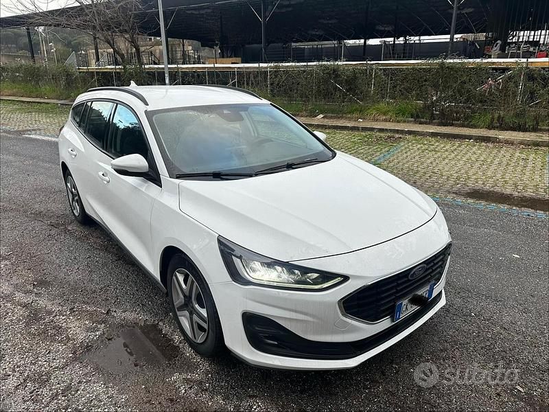 Usata Ford Focus 120 CV (88 kW) 2022 Bianco Station wagon