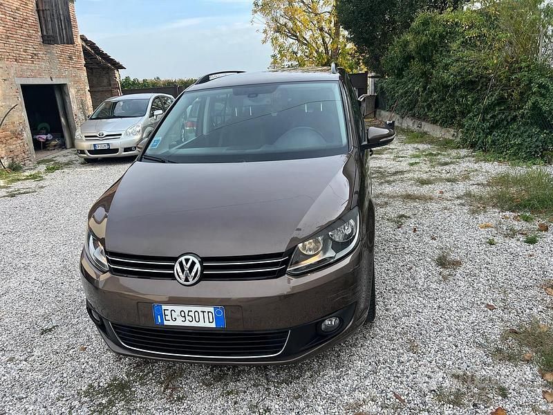 Usata VW Touran 2011 Marrone Monovolume