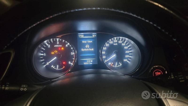 Usata Nissan X-Trail 130 CV (95 kW) 2015 Marrone SUV