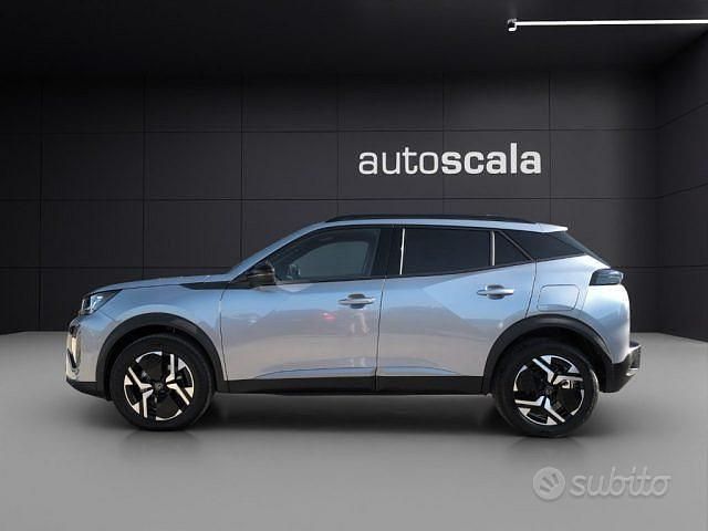 Usata Peugeot 2008 Allure 131 CV (96 kW) 2024 Grigio SUV