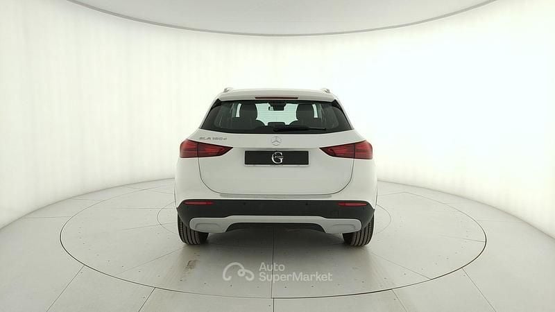 Usata Mercedes GLA180 Advanced 116 CV (85 kW) 2025 Bianco polare SUV