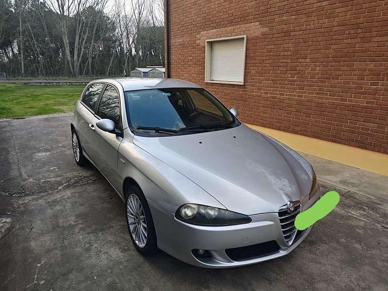 Usata Alfa Romeo 147 150 CV (110 kW) 2006 Utilitaria