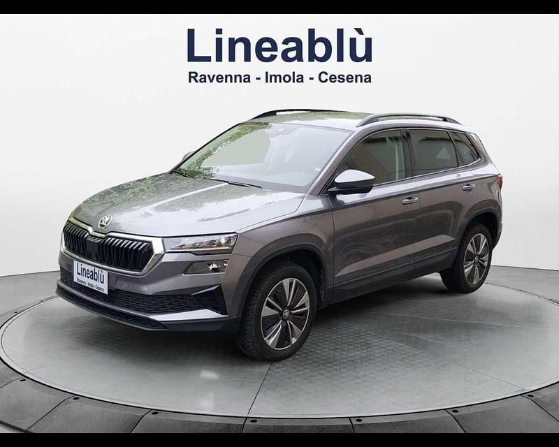 Grigio Usata 2024 Skoda Karoq Executive SUV | 25.200 € (Buon prezzo) - Immagine 1/4