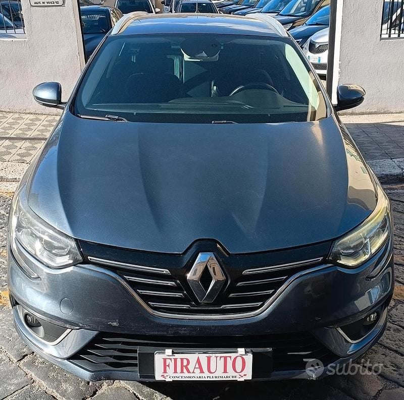 Usata Renault Mégane GrandTour Bose Edition 110 CV (80 kW) 2017 Grigio Station wagon
