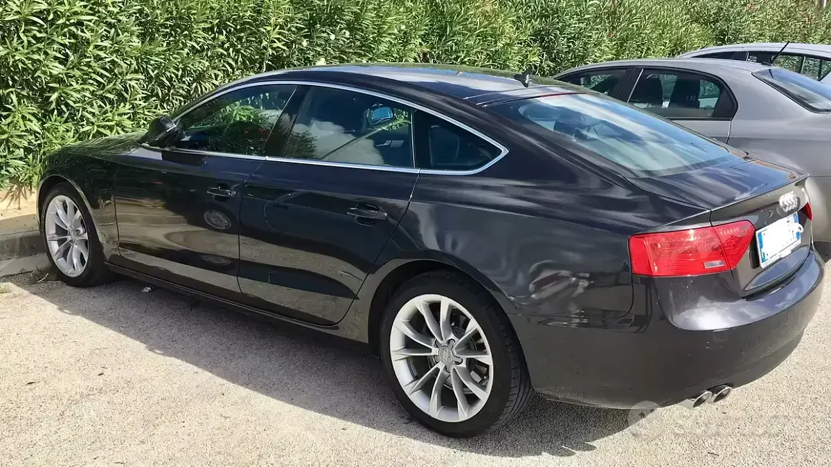 Usata Audi A5 Sportback Comfort 177 CV (130 kW) 2012 Grigio Utilitaria