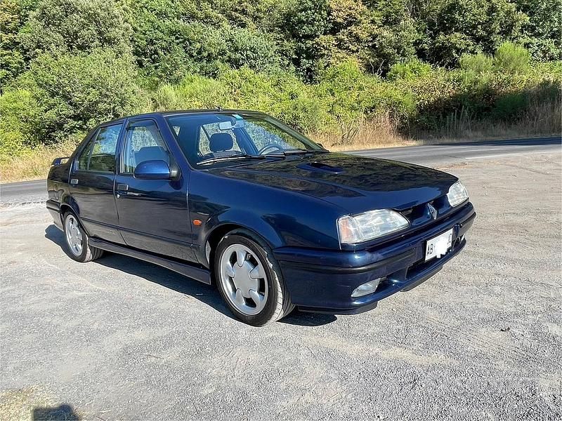Usata 1994 Renault 19 Tre volumi | 8500 € - Immagine 1/4