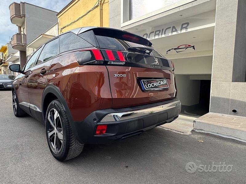 Usata Peugeot 3008 Allure 131 CV (96 kW) 2018 Marrone Station wagon