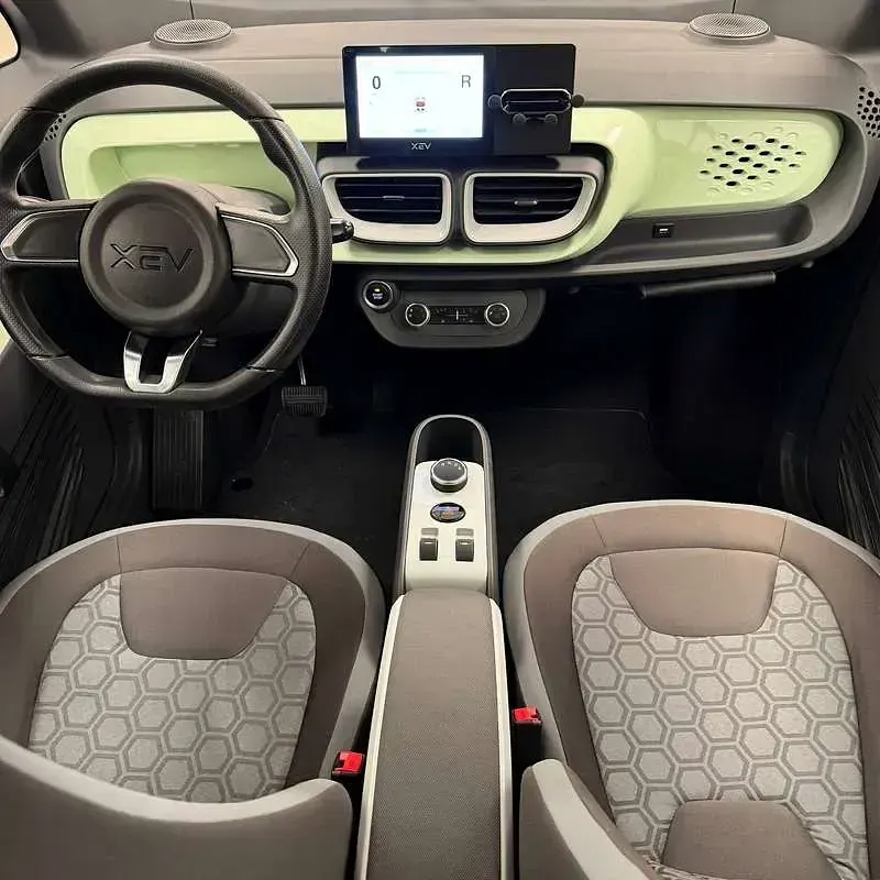 Usata XEV Yoyo 7 kW (10 CV) 2024 Giallo Utilitaria