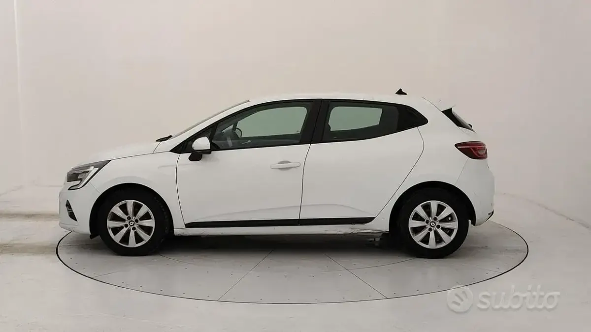 Usado Renault Clio V Business 86 CV (63 kW) 2021 Blanco Berlina