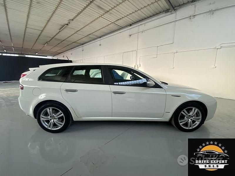 Usata Alfa Romeo 159 Super 136 CV (100 kW) 2011 Bianco Station wagon