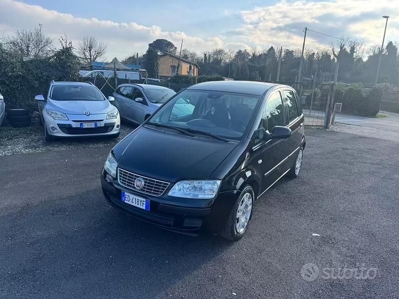 Usata Fiat Idea Dynamic 77 CV (56 kW) 2010 Nero Monovolume