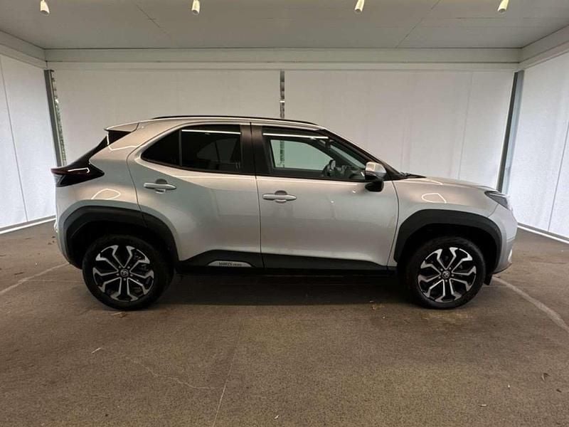 Usata Toyota Yaris Cross Trend 116 CV (85 kW) 2025 Grigio SUV