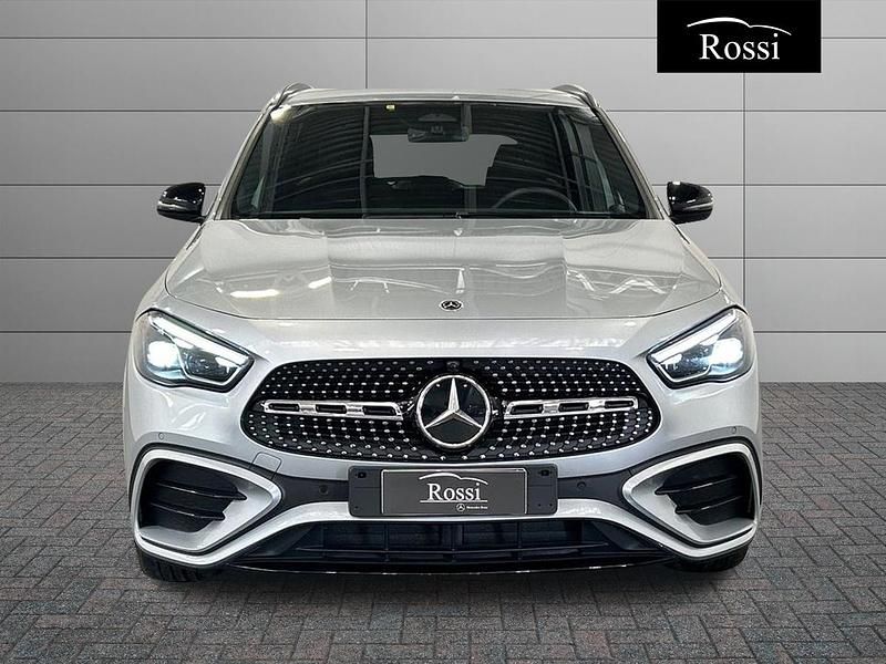 Usata Mercedes GLA200 Advanced Plus 150 CV (110 kW) 2024 Nero SUV