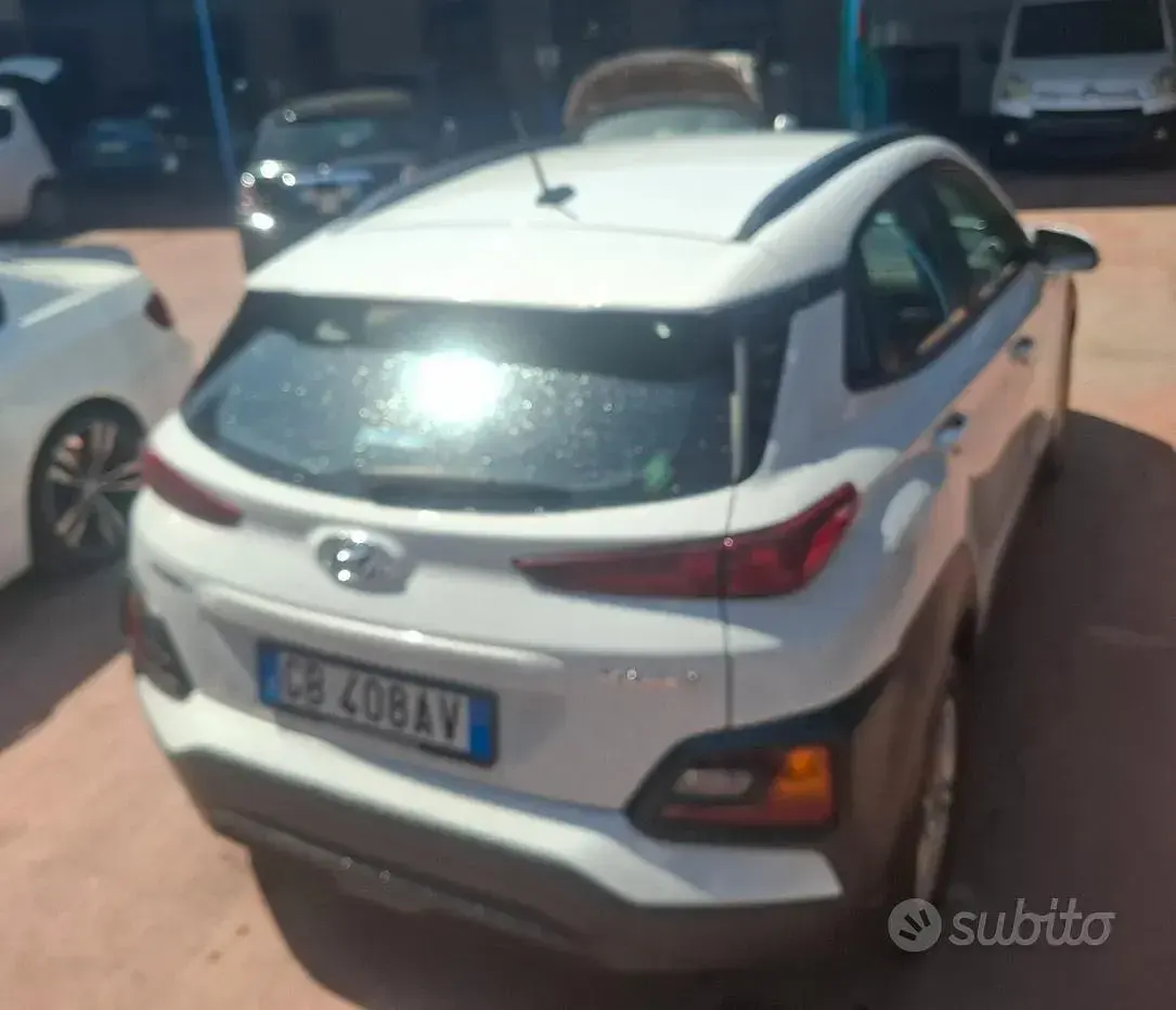 Usata Hyundai Kona Xpossible 116 CV (85 kW) 2020 Bianco SUV