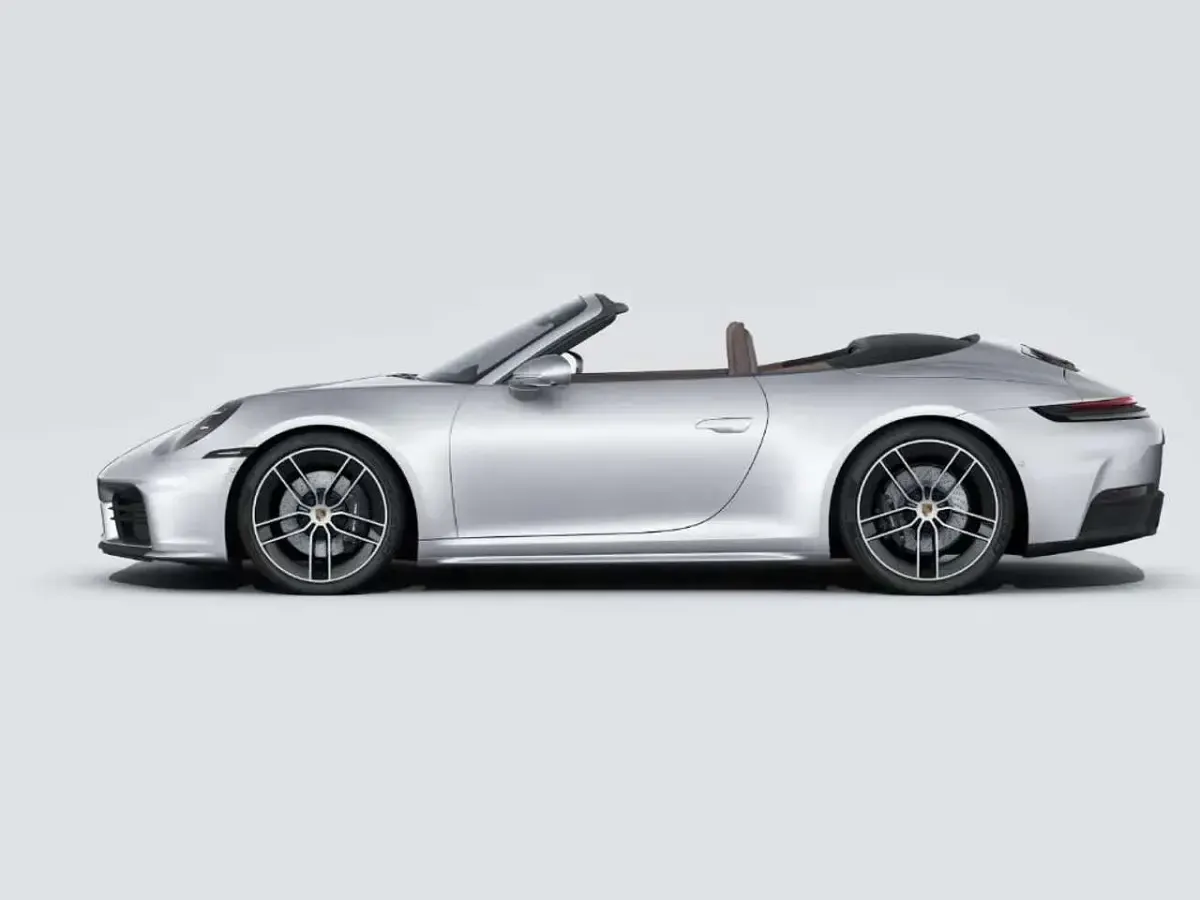 Usata Porsche 911 Carrera Cabriolet 394 CV (289 kW) 2025 Argento Cabrio