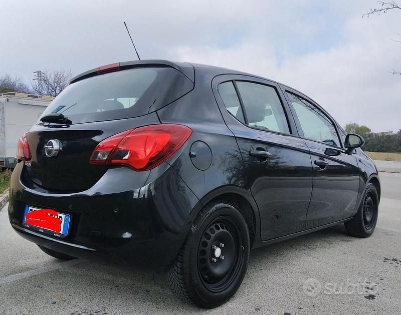 Usata Opel Corsa 90 CV (66 kW) 2016 Nero Utilitaria