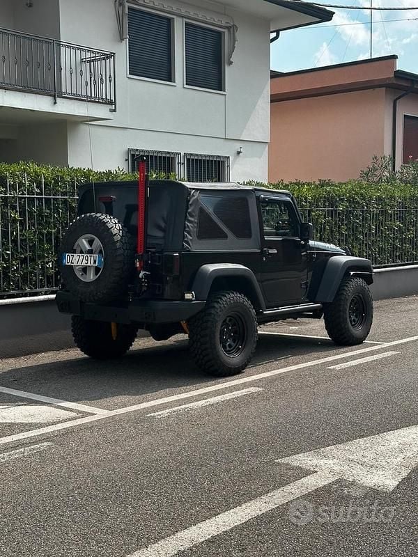 Usata Jeep Wrangler 2008 Nero SUV