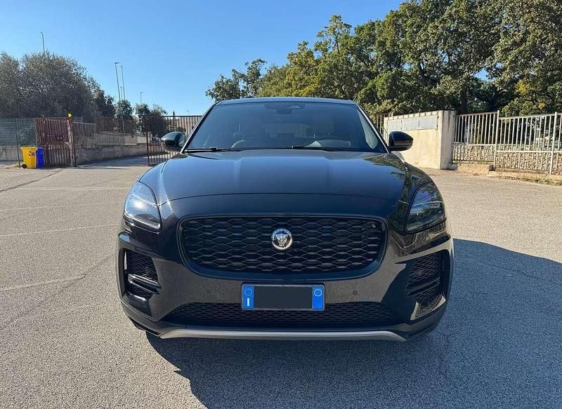 Nero Usata 2022 Jaguar E-Pace SE SUV | 35.700 € (Molto cara) - Immagine 1/4