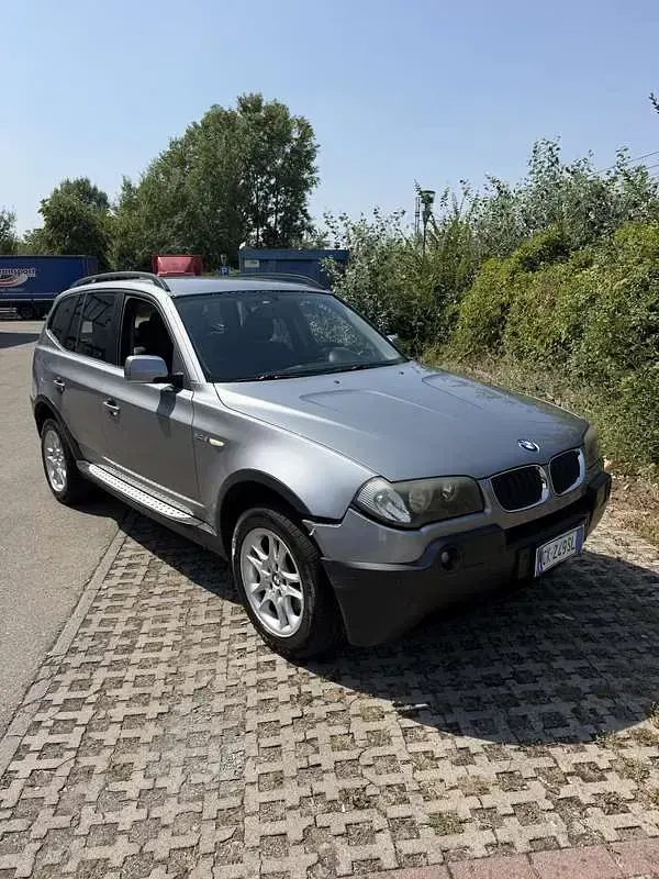 Usata BMW X3 150 CV (110 kW) 2005 Grigio SUV