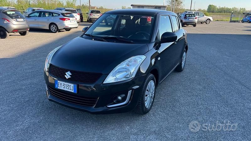 Usata Suzuki Swift Cool 94 CV (69 kW) 2015 Nero Utilitaria