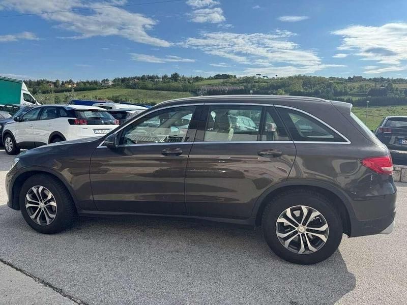 Usata Mercedes GLC220 170 CV (125 kW) 2016 Marrone SUV