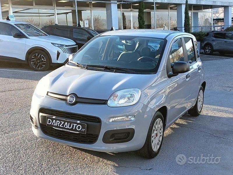 Usata Fiat Panda Pop 69 CV (50 kW) 2022 Grigio Utilitaria
