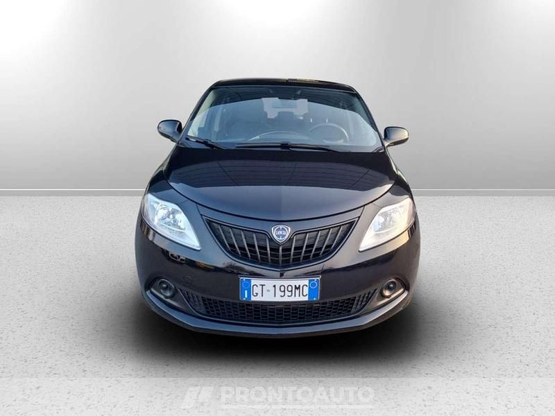 Usata Lancia Ypsilon S 70 CV (51 kW) 2024 Nero Utilitaria