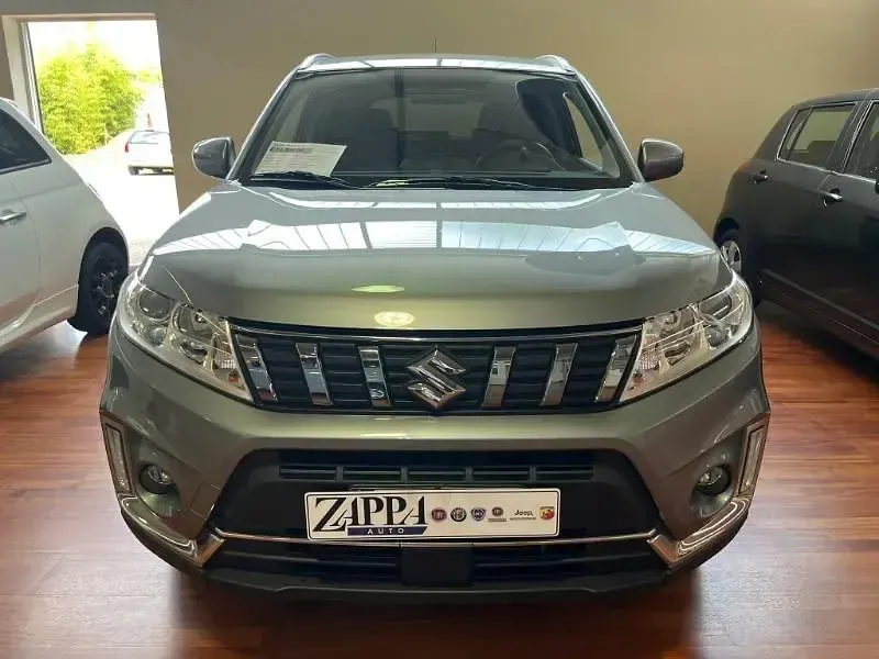 Usata Suzuki Vitara Cool 111 CV (81 kW) 2019 Grigio SUV