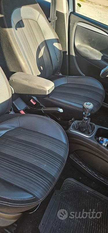 Usata Fiat Grande Punto 2010 Utilitaria