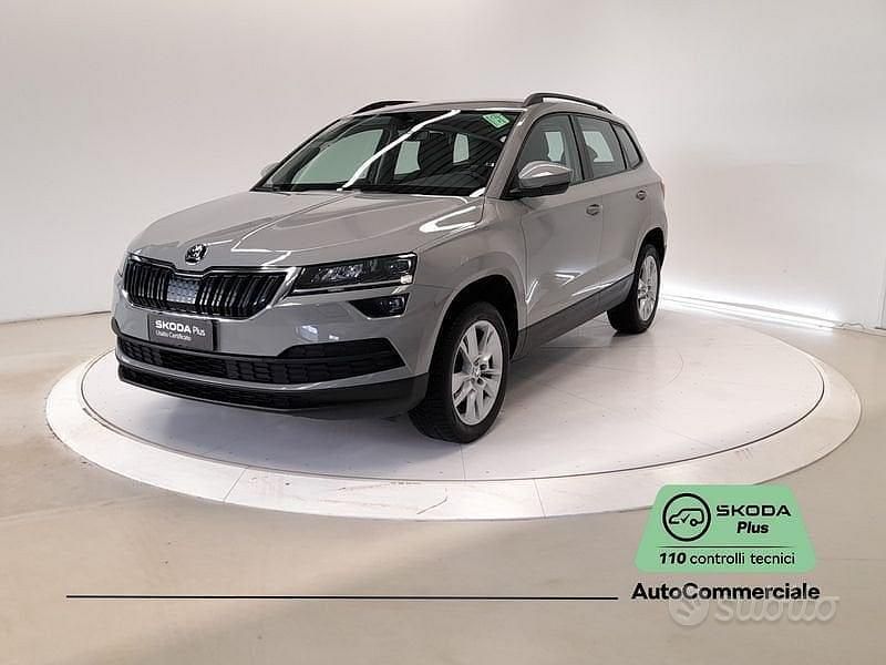 Usata Skoda Karoq Executive 116 CV (85 kW) 2020 Grigio SUV