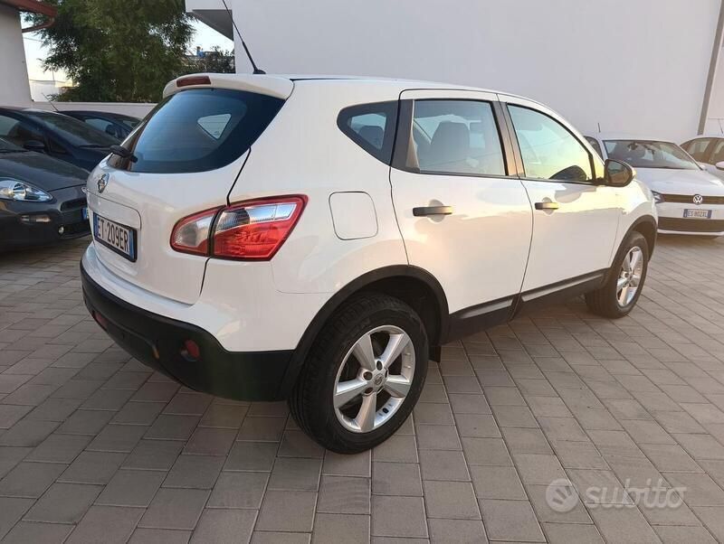 Usata Nissan Qashqai 110 CV (80 kW) 2013 Bianco SUV