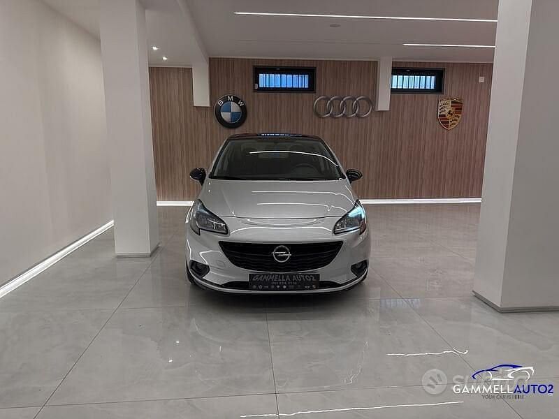 Usata Opel Corsa 69 CV (50 kW) 2019 Grigio Berlina