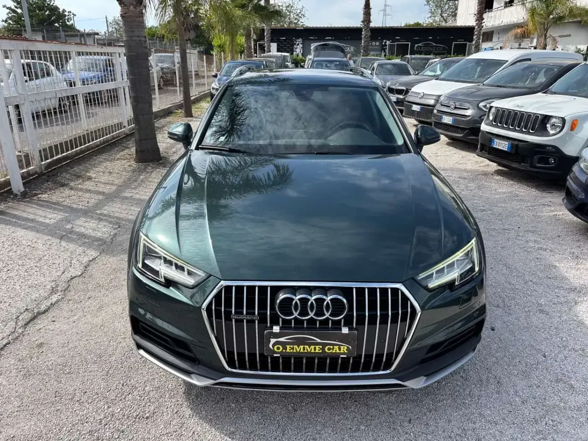 Usata Audi A4 Allroad Business 190 CV (139 kW) 2018 Verde Station wagon