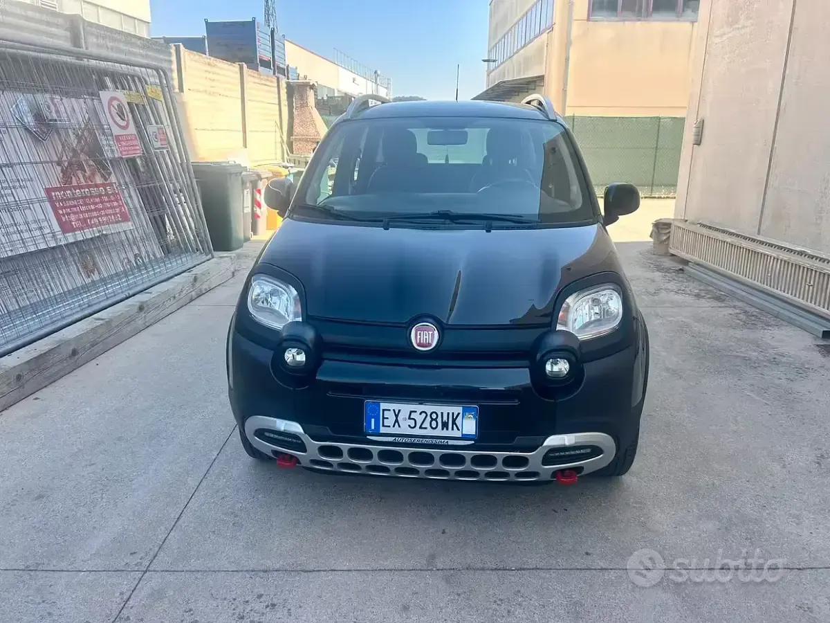 Usata Fiat Panda Cross Cross 80 CV (58 kW) 2015 Nero Utilitaria