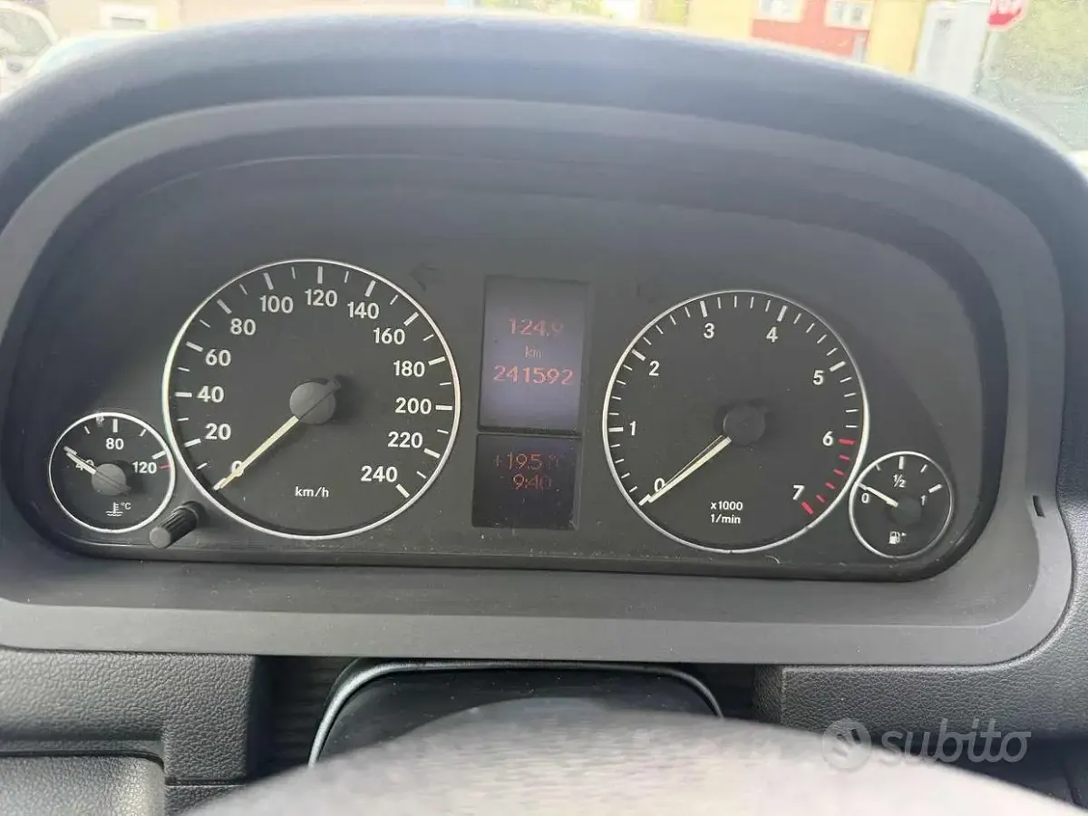 Usata Mercedes A150 Avantgarde 95 CV (69 kW) 2008 Grigio Berlina