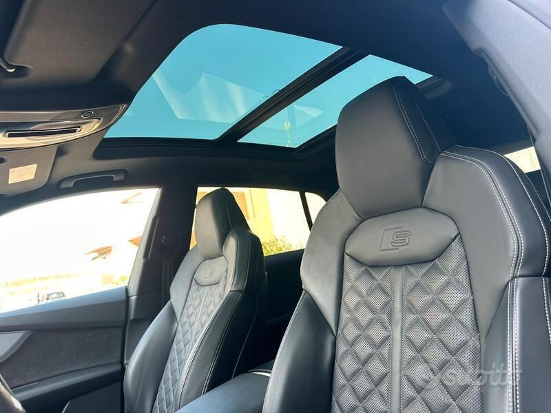 Usata Audi Q8 S-Line 340 CV (250 kW) 2023 Nero SUV