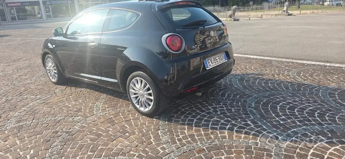 Usata Alfa Romeo MiTo Distinctive 85 CV (62 kW) 2014 Bluazzurro Utilitaria