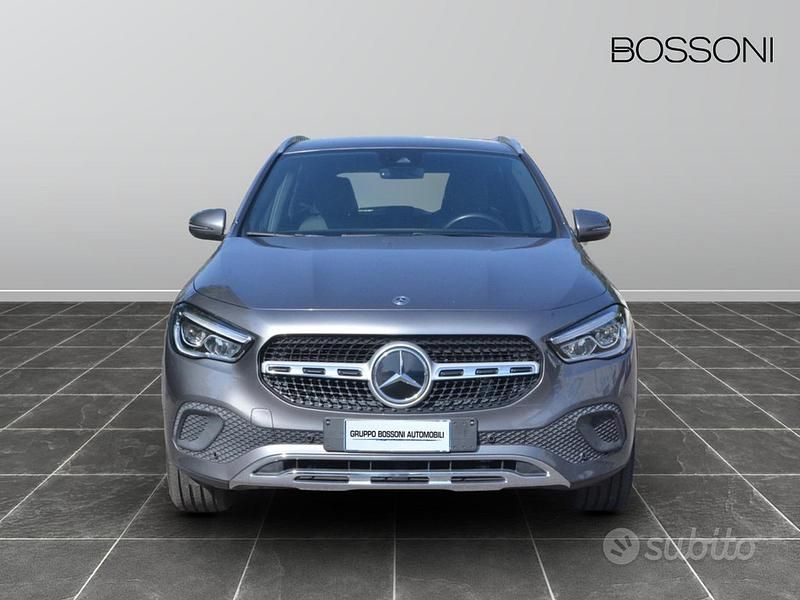 Usata Mercedes GLA200 150 CV (110 kW) 2020 Grigio SUV