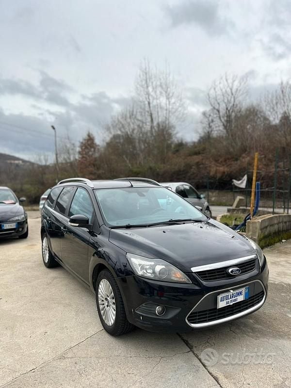 Usata Ford Focus Titanium 90 CV (66 kW) 2010 Station wagon