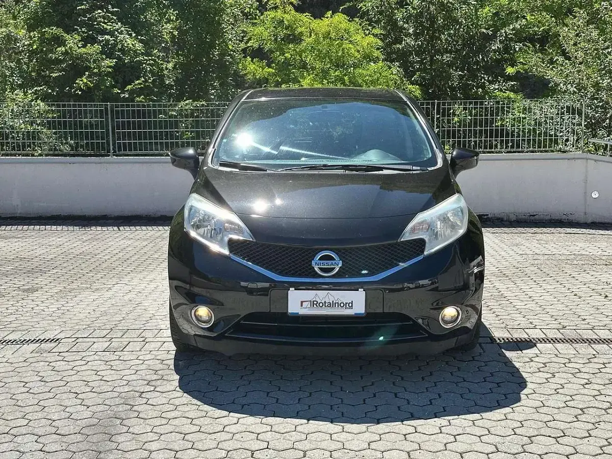 Usata Nissan Note 90 CV (66 kW) 2015 Nero Utilitaria