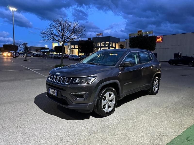 Usata Jeep Compass Longitude 140 CV (102 kW) 2018 Grigio SUV