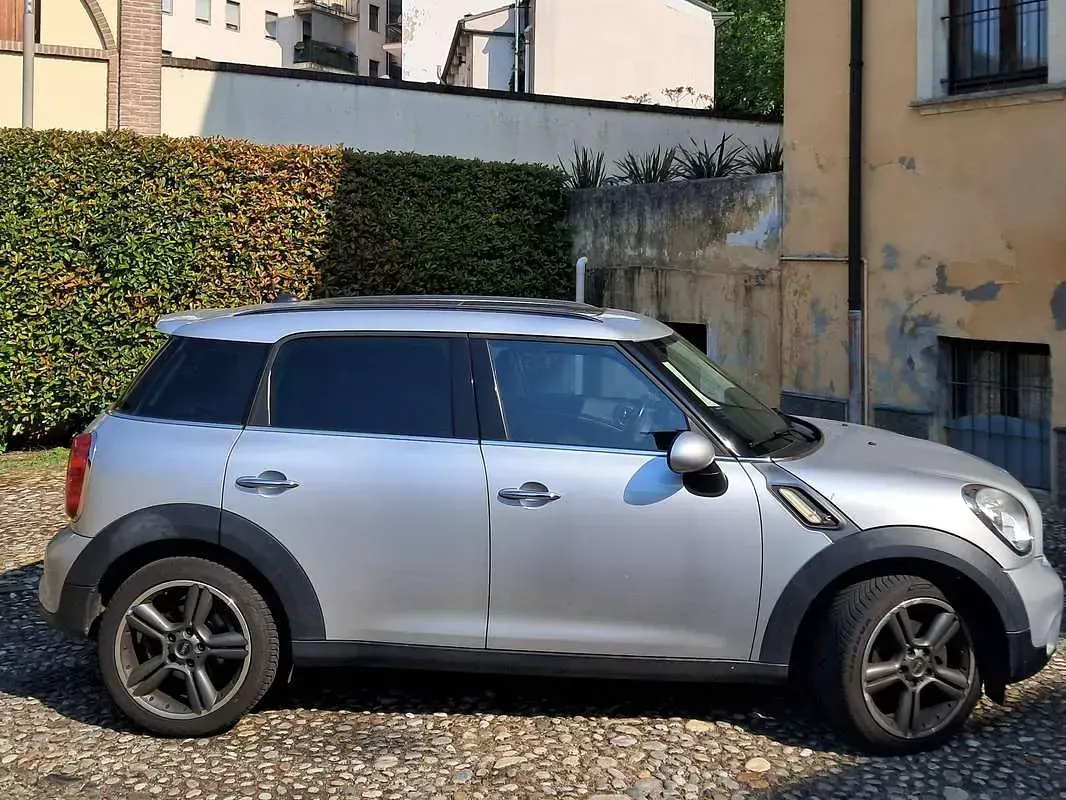 Usata Mini Countryman 143 CV (105 kW) 2013 Argento SUV