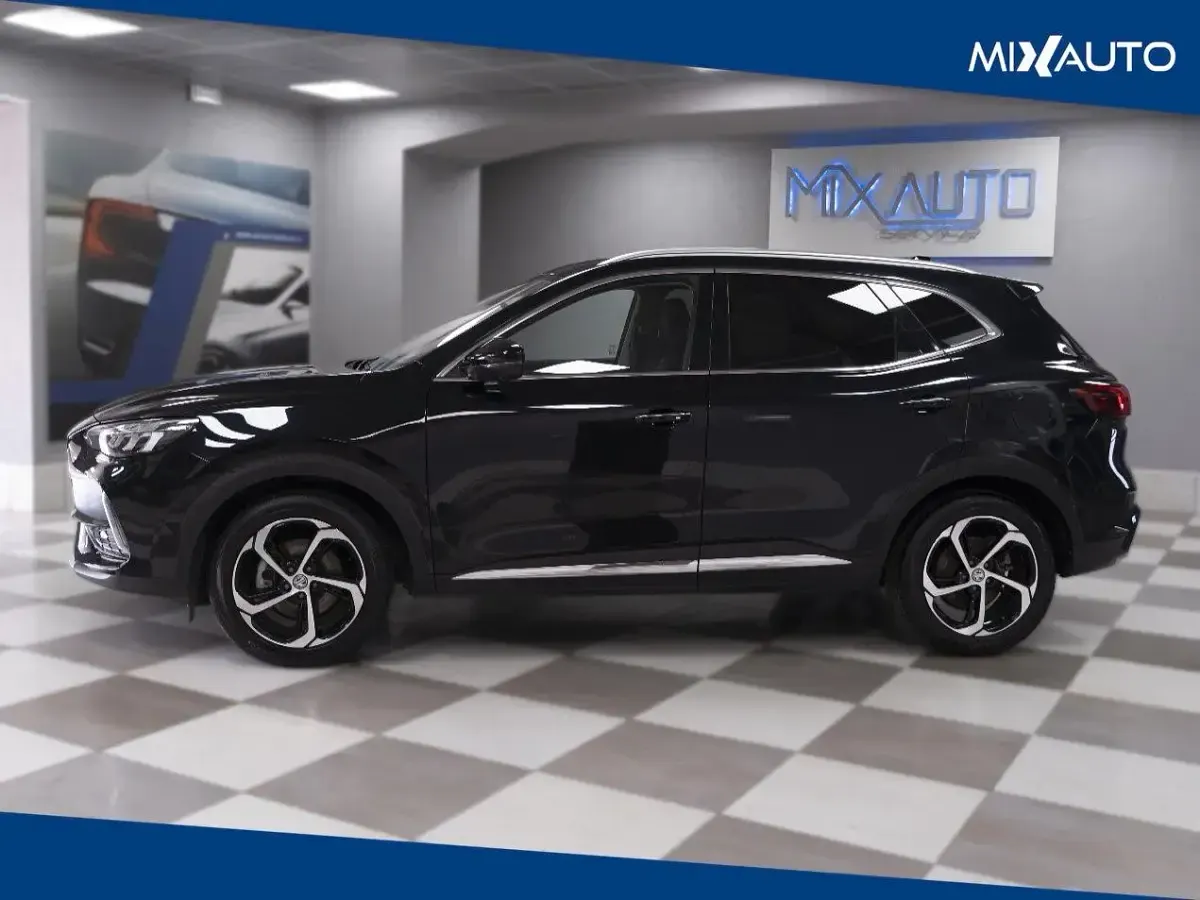 Usata MG HS Luxury 161 CV (118 kW) 2024 Viola SUV