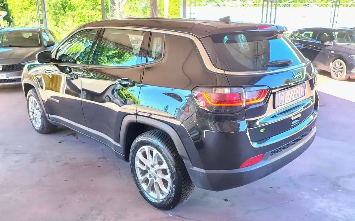 Usata Jeep Compass Summit 131 CV (96 kW) 2024 Nero SUV