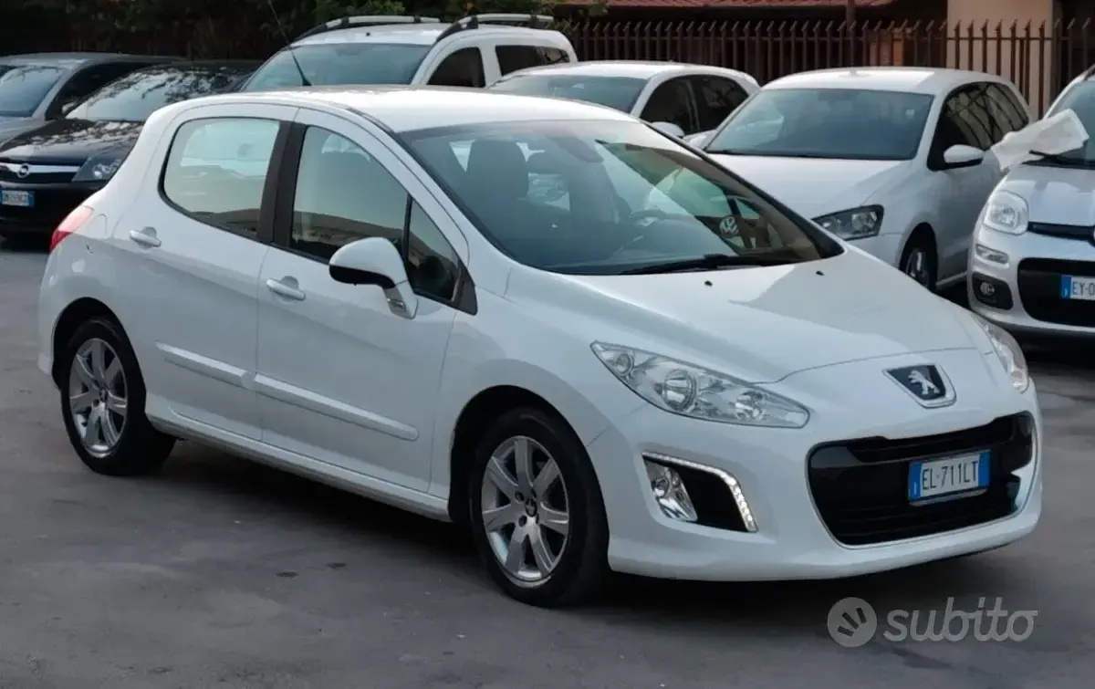 Usata Peugeot 308 Active 92 CV (67 kW) 2012 Bianco Berlina